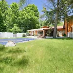 Paradise Retreat By Avantstay Pool Hot Tub Game Room