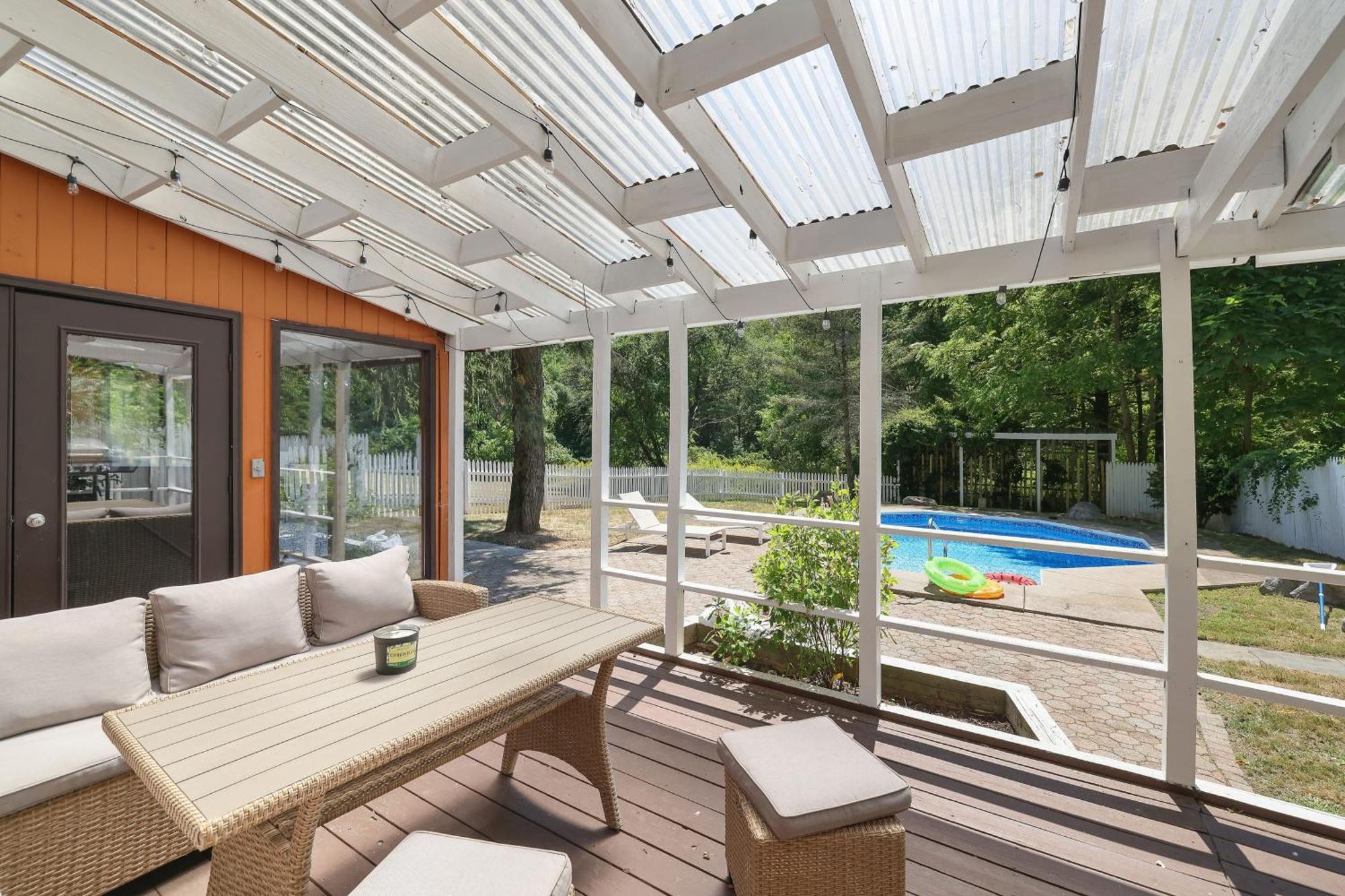 Holiday home Paradise Retreat By Avantstay Pool Hot Tub Game